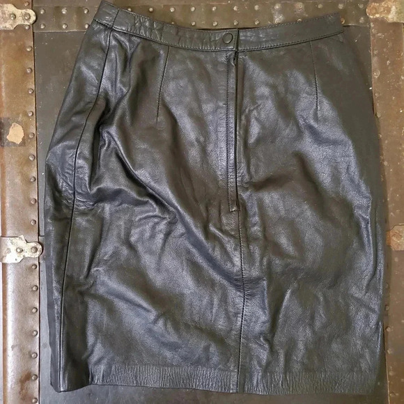 Concepts | Vintage Black Genuine Leather Punk Rock Grunge Gothic Mini Skirt - Picture 3 of 4